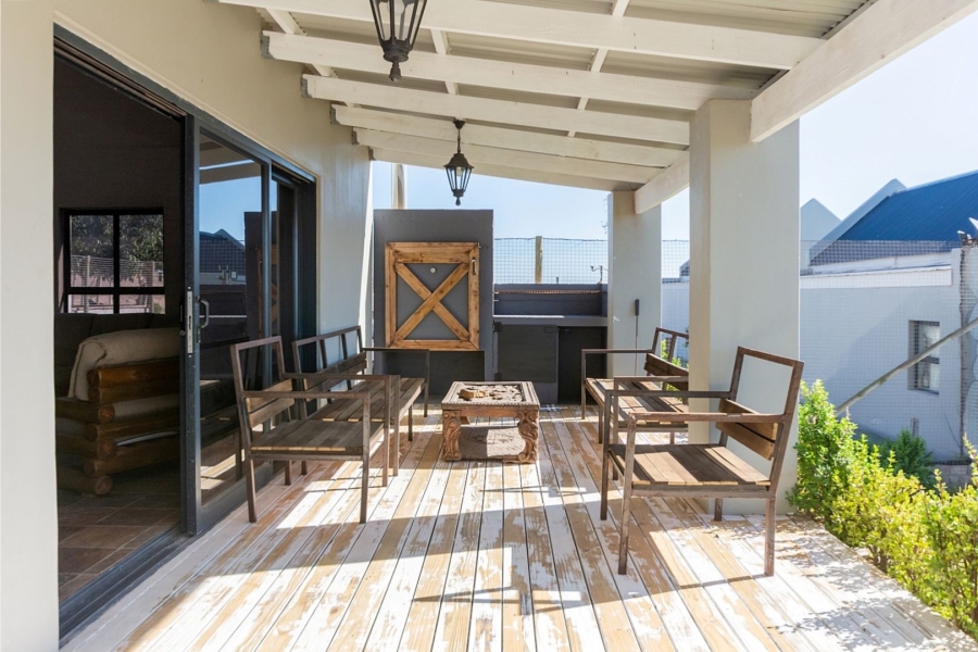 13 Bedroom Property for Sale in Olifantskop Western Cape